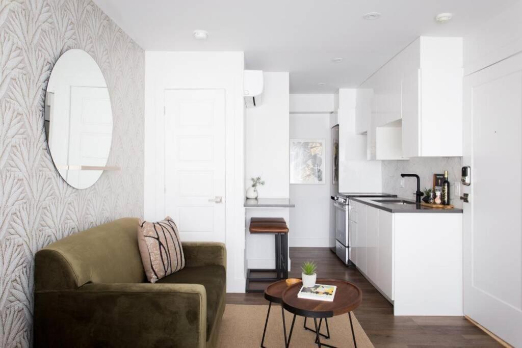 Wonderful Studio In Little Italy With Full Bath By Den Stays Montréal Exterior foto